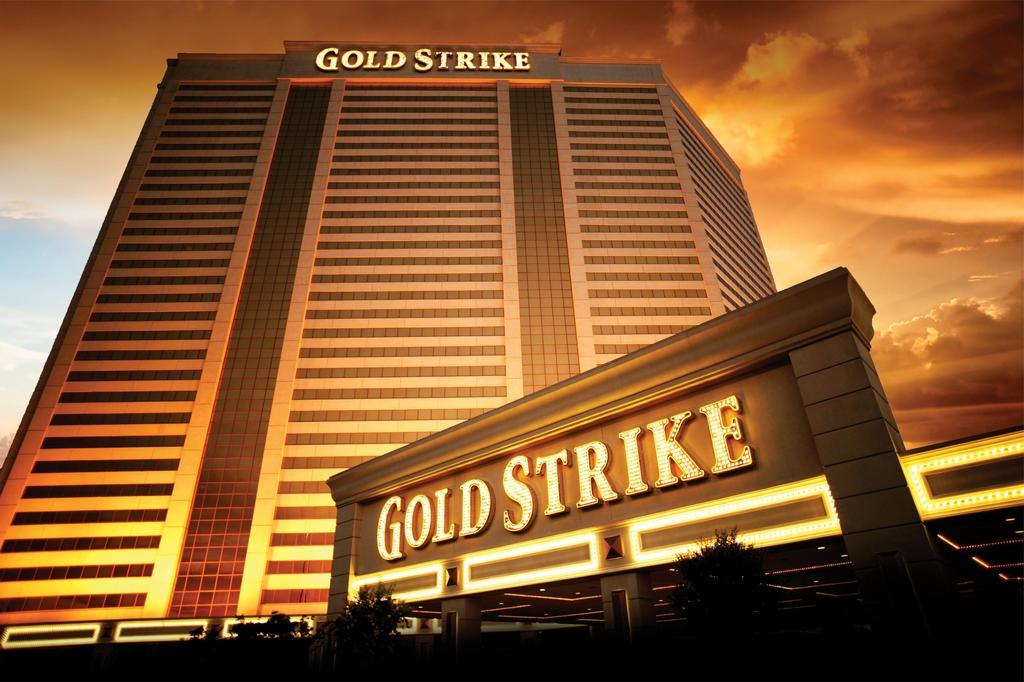 Gold Strike — Exterior